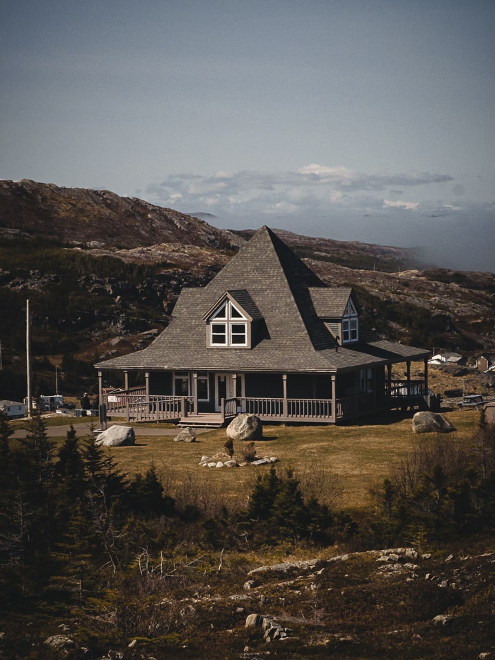 Park office on the Lion's Den Trail