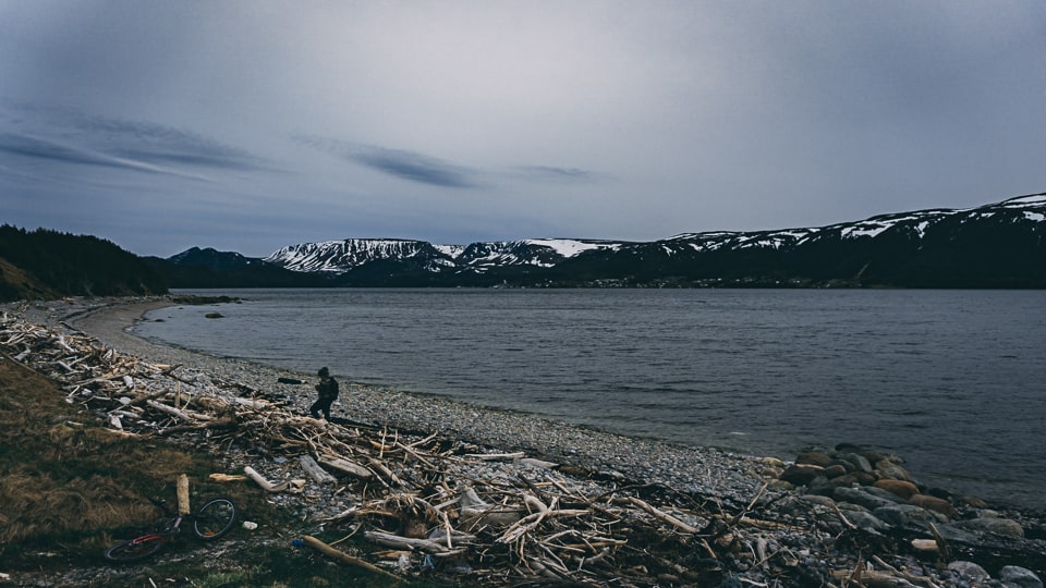 Taking a walk on the East Arm with the Tablelands in the background
